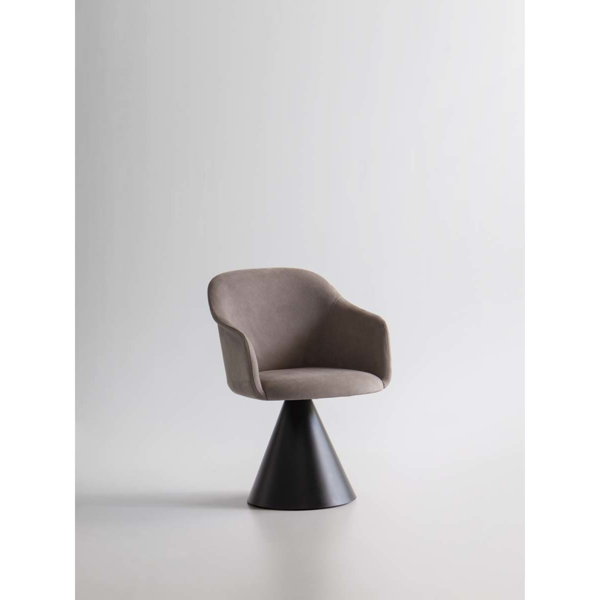 Lyz Potocco Chair - Milia Shop