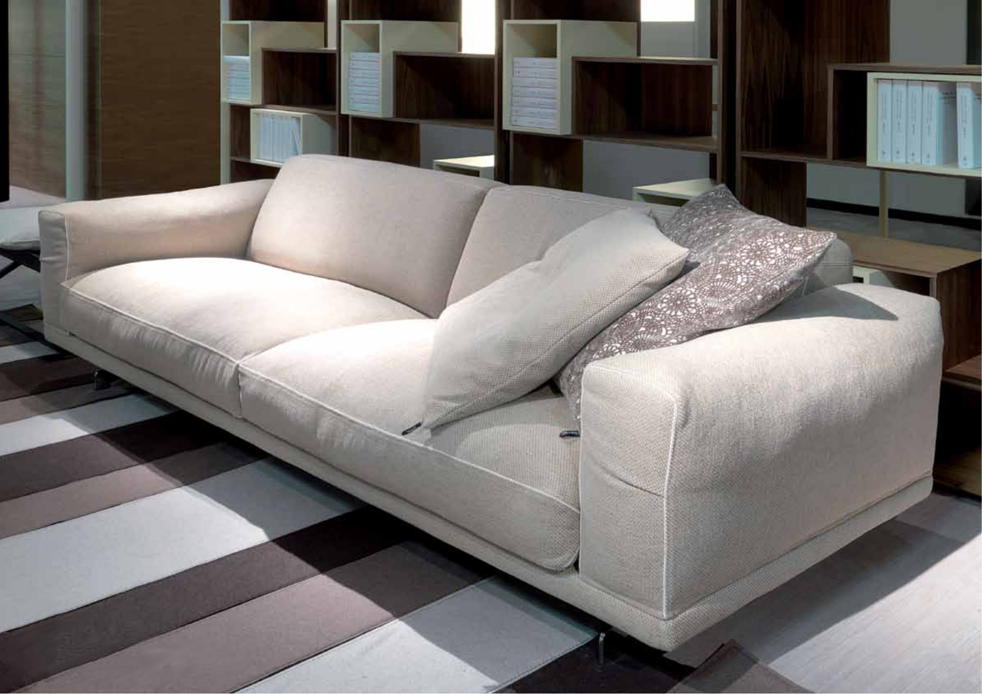 Fancy Linear Sofa Sofas