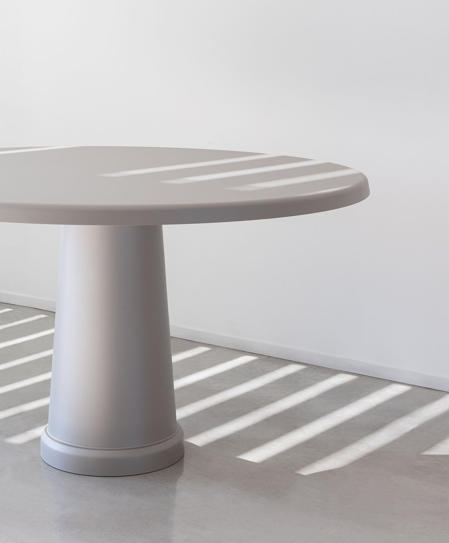 ALL-ROUND | Fixed Tables | Tables | MAGIS - Masonionline