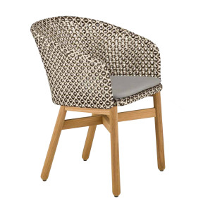 Mbrace armchair of Dedon structure in electrostatic powder-coated aluminum and teak legs