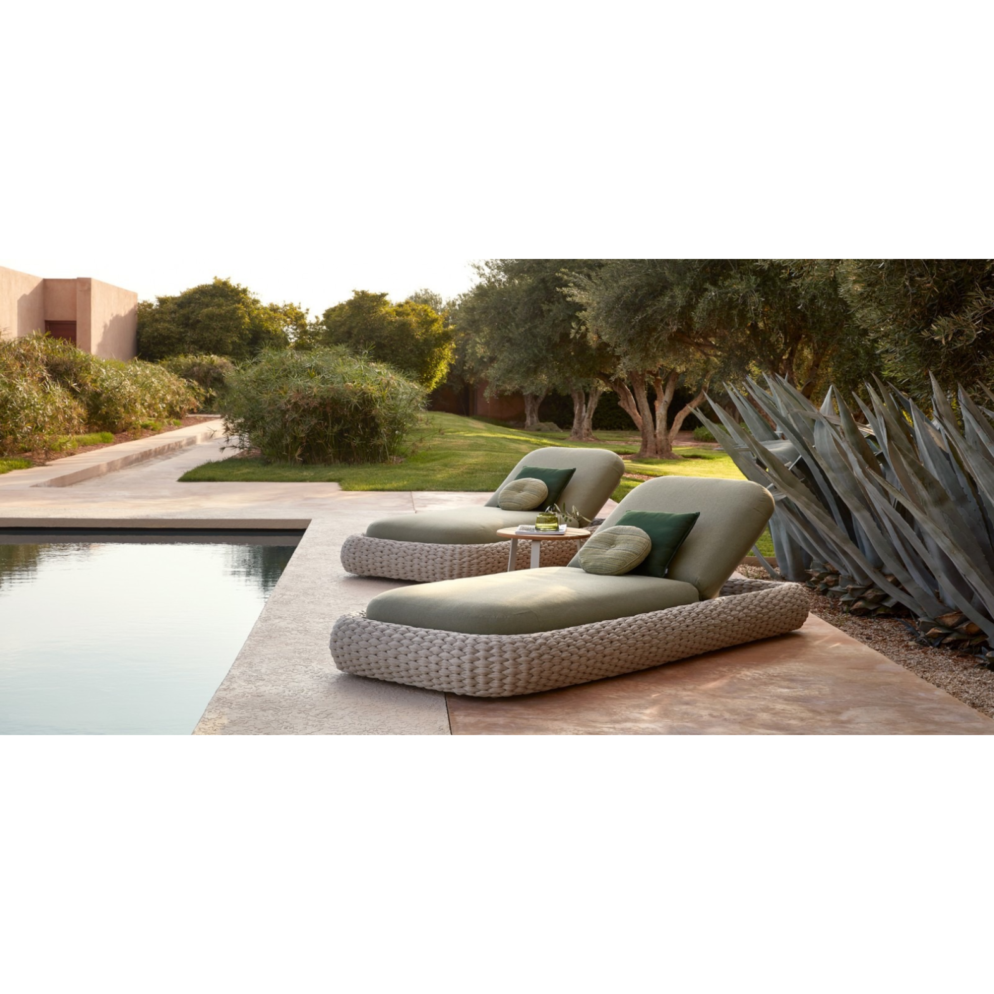 KOBO LOUNGER, by MANUTTI