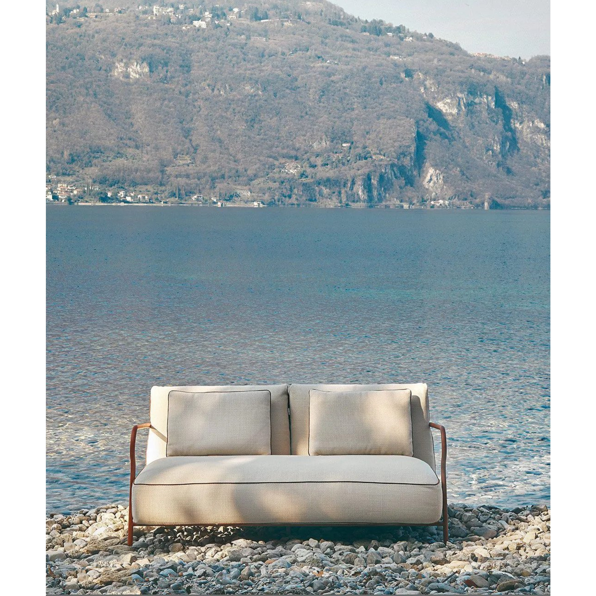 SALO' SOFA, by UNOPIU'